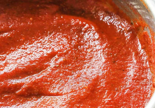 What is difference between pasta sauce and marinara sauce?